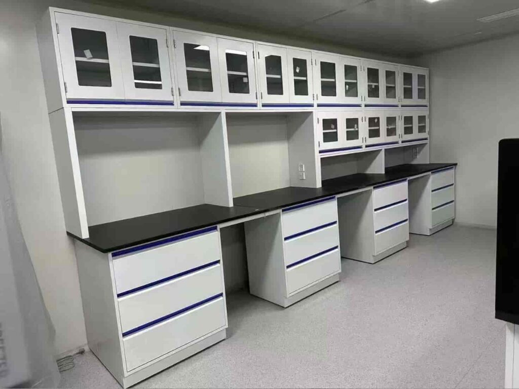 Lab workbenches 5 1