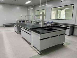 Lab workbenches 8