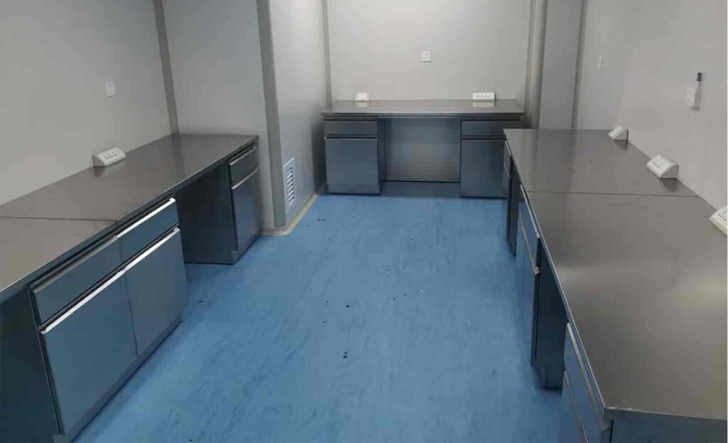 Stainless Steel Lab Bench 1 1