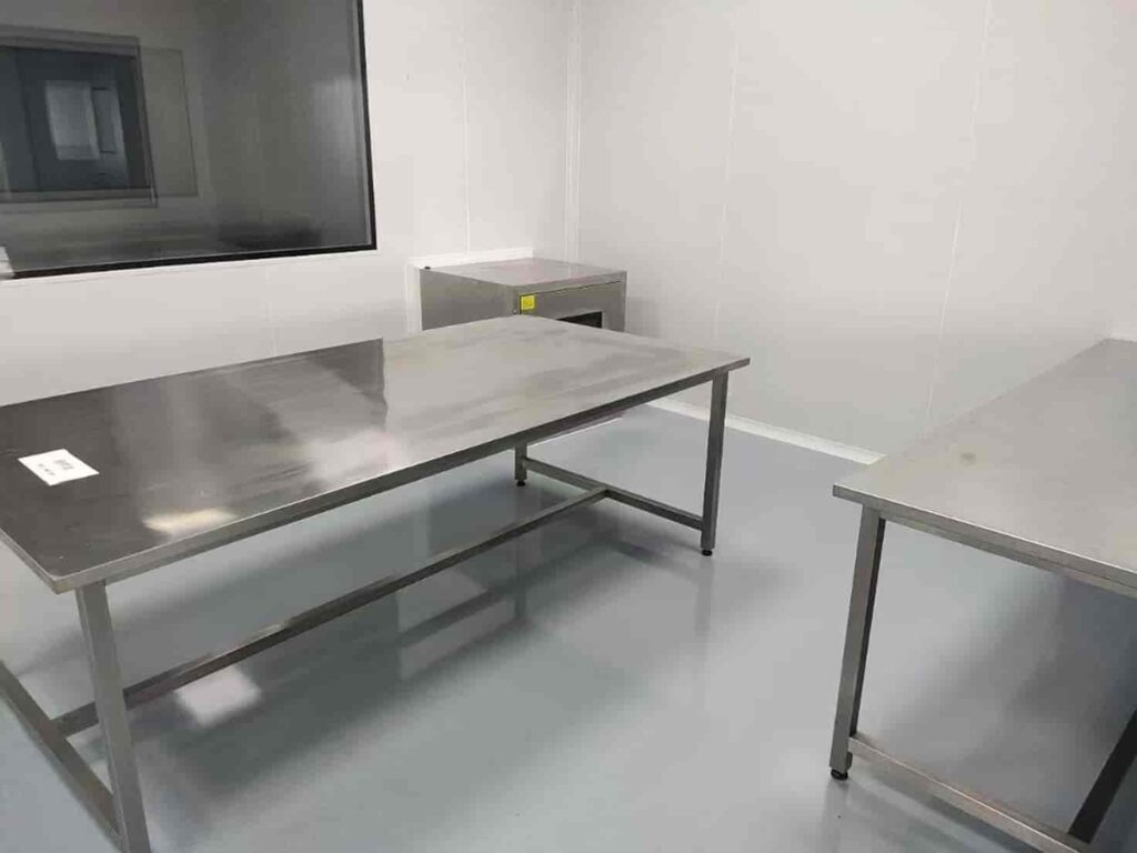 Stainless Steel Lab Bench 3