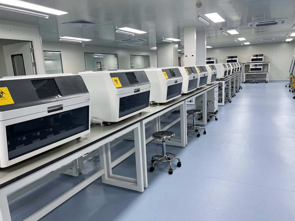 Material Comparison For Lab Benches And Desks