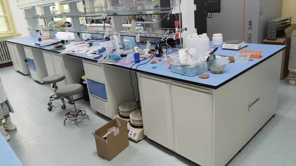 Current pain points of laboratory furniture