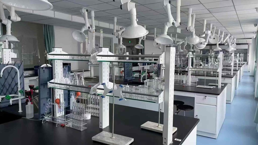 Corrosion-Resistant Reagent Rack for Laboratory Use