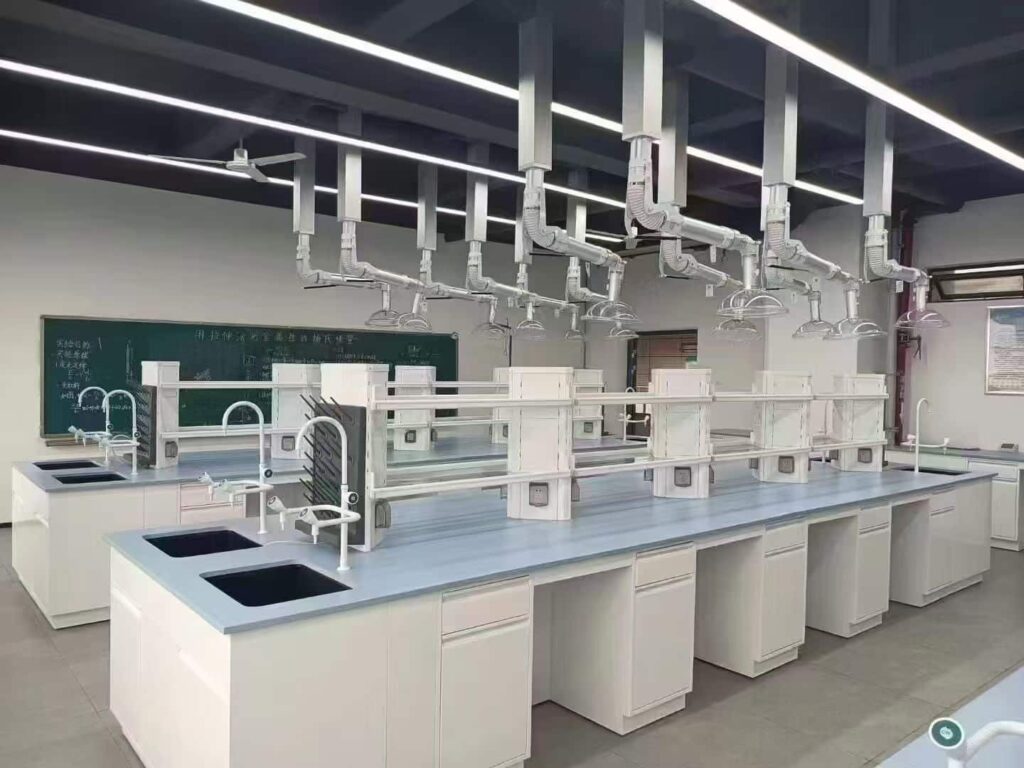 Why are epoxy resin countertops essential for lab workbenches