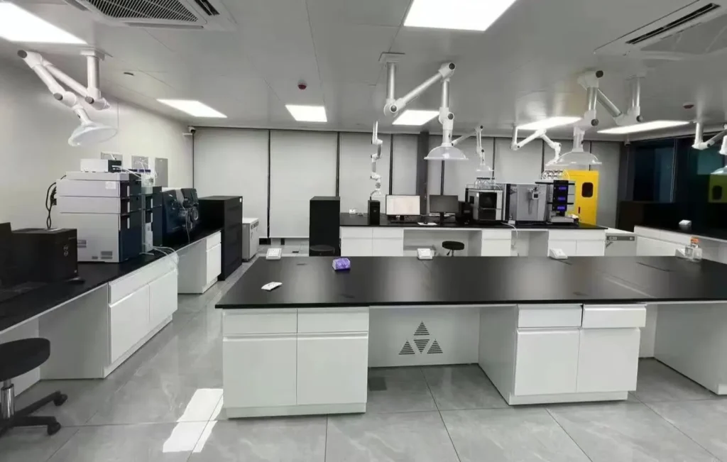 Lab Island Workstation