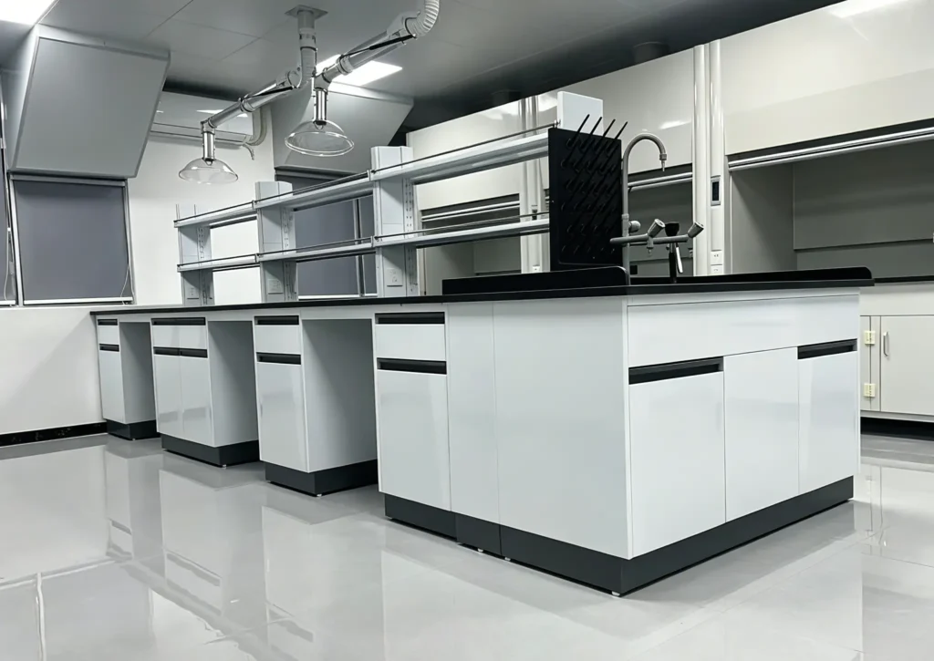 Lab-WB Lab Workbenches Actual Photos